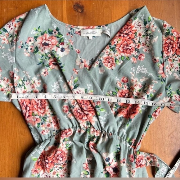 STUNNING Boho Wrap Dress 🦋sleeves HiLo hem Surplice Neckline Belt,Sage w/🌸 - Picture 14 of 16